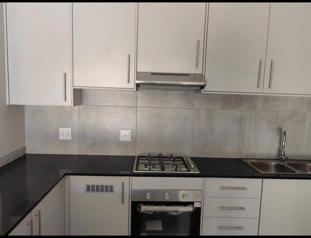 1 BEDROOM PROPERTY TO RENT IN DIE BULT